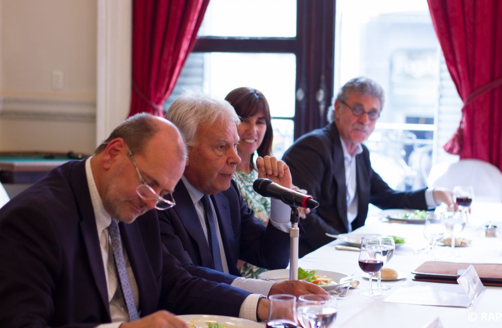 La Fundación Felipe González participa en el XIII Encuentro Anual de Políticos RAP en Argentina