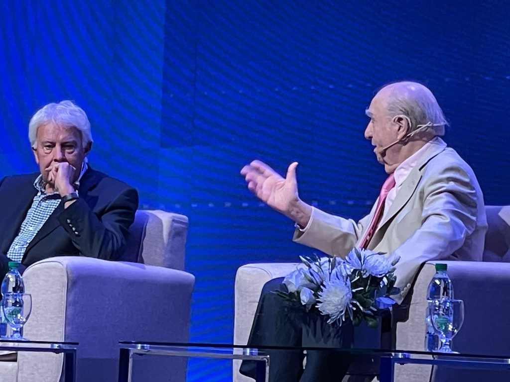 Sanguinetti y González: Memoria cívica en el espacio iberoamericano